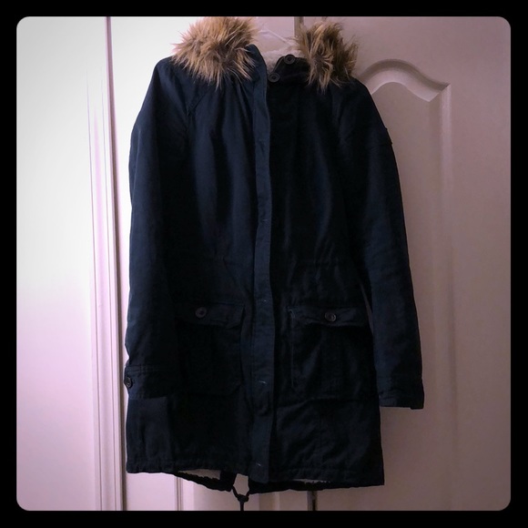 Abercrombie & Fitch Jackets & Blazers - Abercrombie & Fitch Winter Parka in Navy